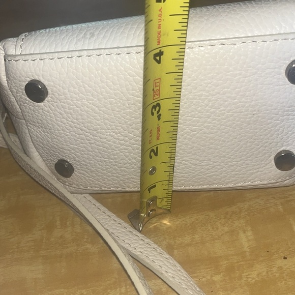 Viola Castellani creamy soft leather Crossbody Bag  gunmetal hardware preowned - Picture 10 of 11